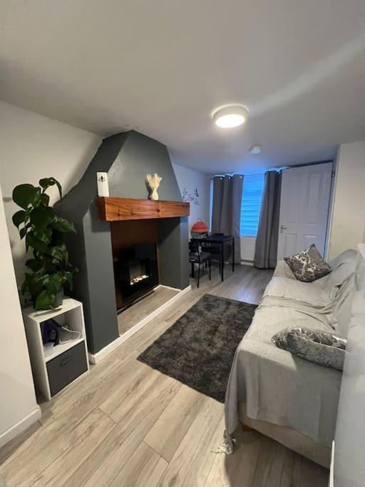 Haven - Beautiful 3 Bedroom House Ballynahinch Zewnętrze zdjęcie